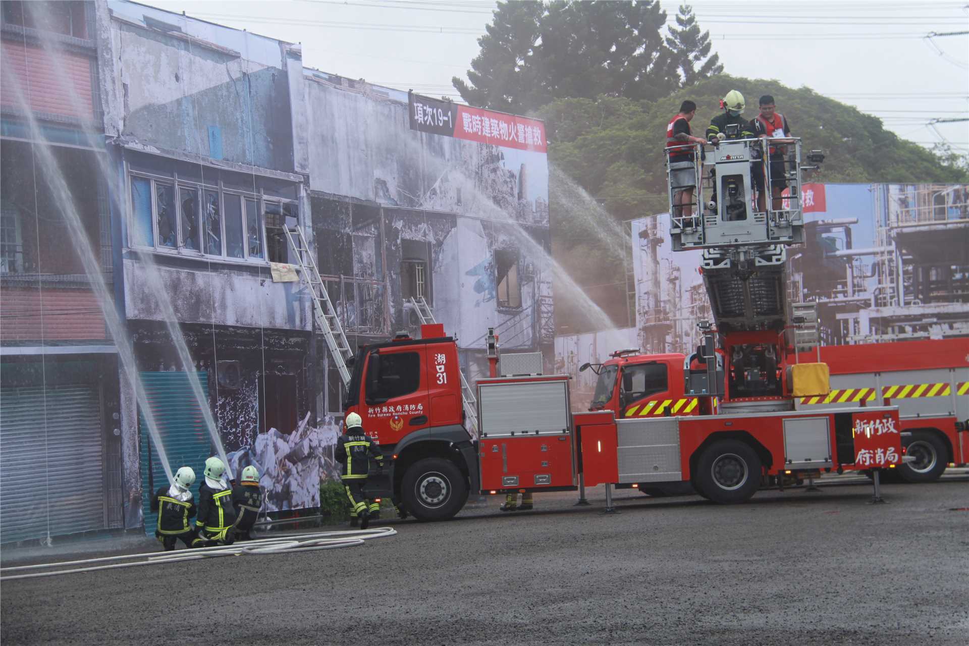 Rescue drill for buildings affected by missiles during wartime