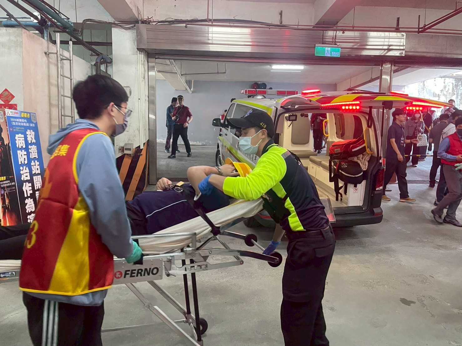Rescue drill of injured people Rescue drill of injured people