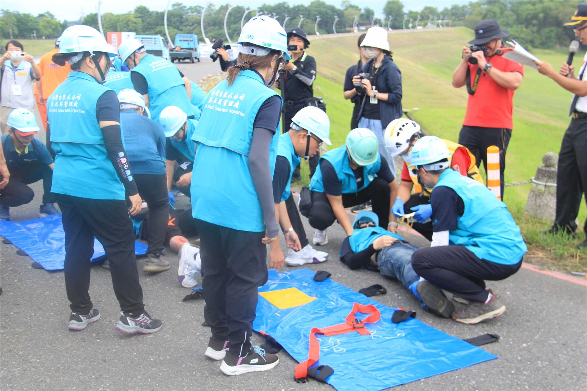 Rescue drill of injured people Rescue drill of injured people