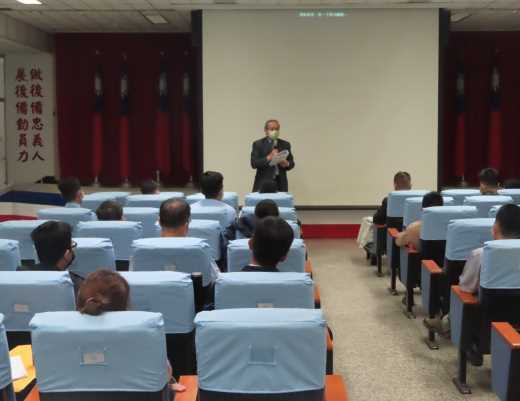 國防院沈明室所長實施講評